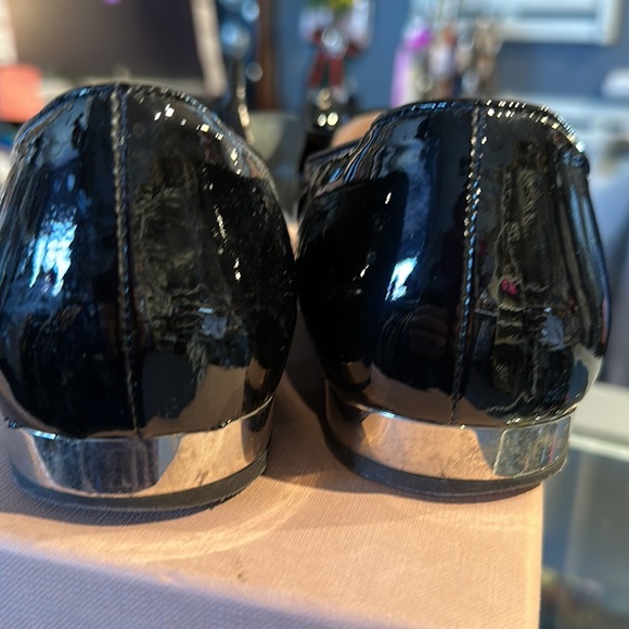 Miu Miu Bow Flat Sz 39 Patent Leather - Picture 4 of 12